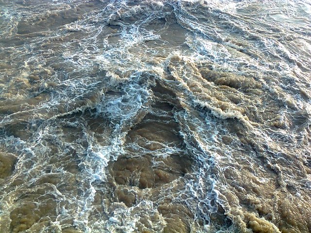 xả thải ra môi trường