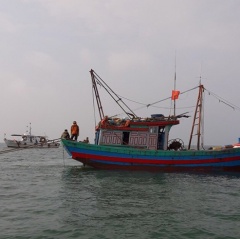 Nghệ An: Xử phạt thêm 4 tàu cá đánh bắt sai quy định