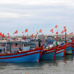 Miền Trung sơ tán hàng nghìn dân ứng phó với bão Rai