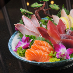 Điểm danh các loài hải sản tươi sống làm Sashimi