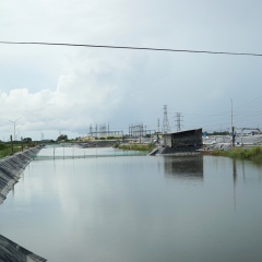 Nguy cơ tai nạn điện trong mùa mưa bão tại trại tôm
