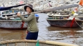 Đời "má hồng" đi biển