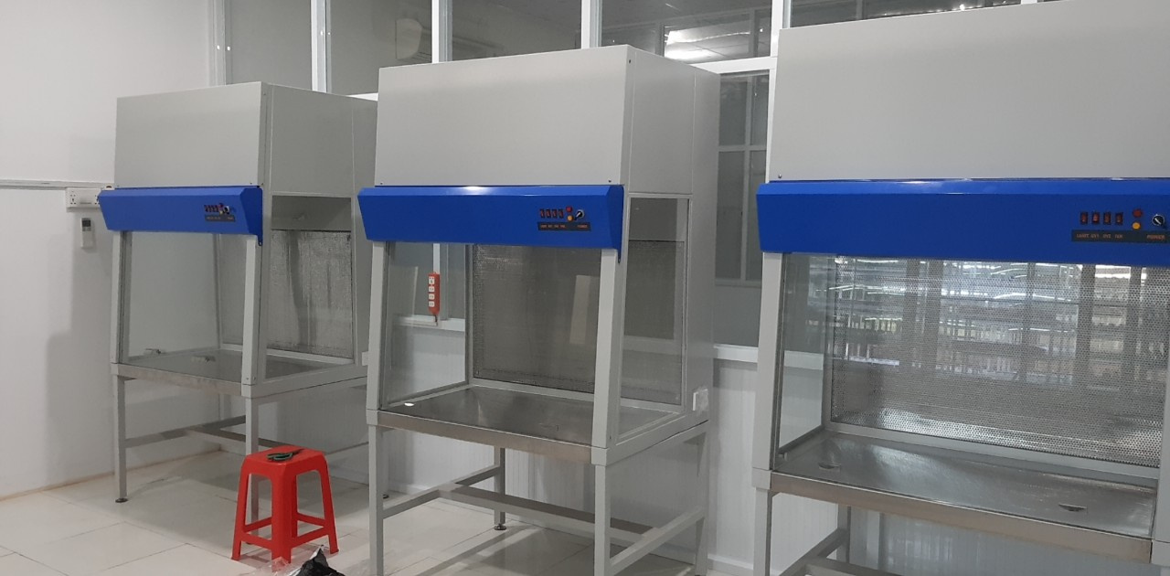 Tủ Cấy Vi Sinh Dòng Khí Thổi Đứng Có Cửa - Ảnh 2