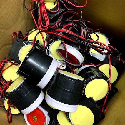 Còi hú báo động - Ảnh 2